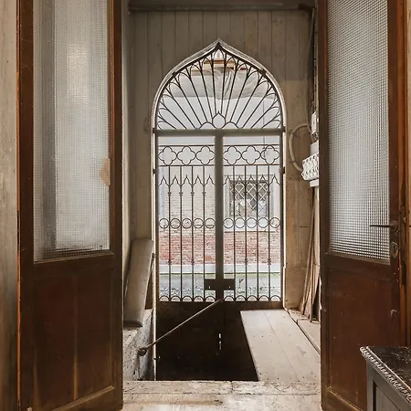 San Provolo Apartment